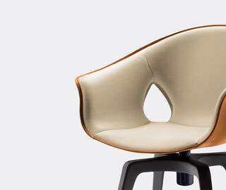 Poltrona Frau 'Ginger' swivel armchair MULTICOLOUR POFR20GIN338WHI