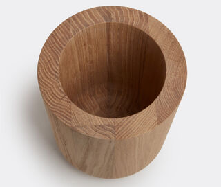 Michael Verheyden 'Busk' vase, oak LIGHT BROWN MIVE22BUS045BEI