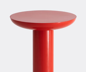 Raawii 'Thing' side table, carmine red RED RAAW22SID035RED