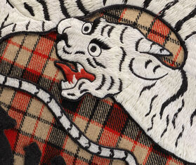 Gucci 'Grande Acad&eacute;mia de l&rsquo;Amour&rsquo; cushion RED GUCC20CUS131MUL