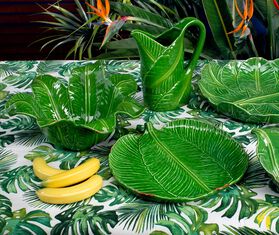 Bordallo Pinheiro &#39;Banana Madeira&#39; salad bowl GREEN BOPI22BAN815GRN
