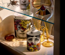 Fornasetti &#39;Nel Mentre&#39; candle, Tra i fiori decor MULTICOLOUR FORN24SCE802MUL