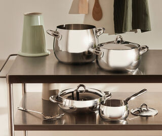Alessi 'Mami' cookware set, seven pieces SILVER ALES22MAM668SIL
