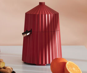 Alessi 'Pliss&eacute;' citrus squeezer, EU plug RED ALES21PLI121RED