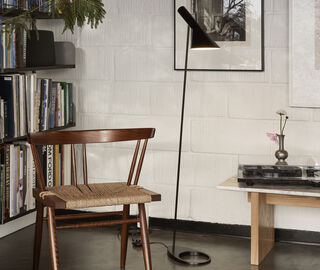 Louis Poulsen 'AJ' floor lamp, black, US plug BLACK LOPO23FLO199BLK