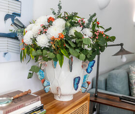 Bordallo Pinheiro &#39;Cloudy Butterflies&#39; vase, large, light blue MULTICOLOUR BOPI22CLO745MUL