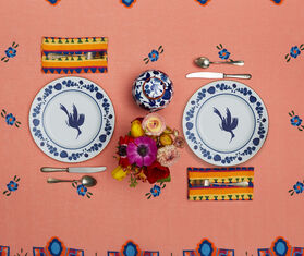 La DoubleJ &#39;Wildbird&#39; charger plate MULTICOLOUR LADJ19WIL242BLU