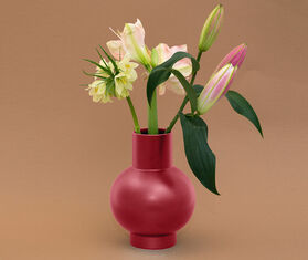 Raawii 'Str&oslash;m' vase, large RED RAAW22STR584RED