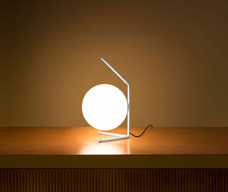 Flos 'IC Lights Table 1 Low' table lamp, chrome, US plug MULTICOLOUR FLOS23ICL171SIL
