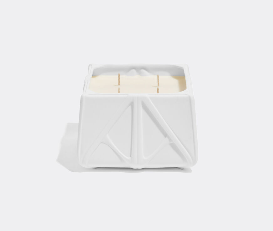Zaha Hadid Design 'Prime' scented candle, large, white  ZAHA22PRI157WHI