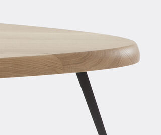 Cassina 'Mexique' low table, natural oak BLACK CASS21MEX633BEI