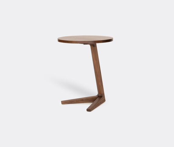 Case Furniture 'Cross' side table, walnut Walnut CAFU18CRO583BEI