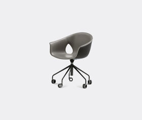 Poltrona Frau &#39;Ginger Ale&#39; chair, five-spokes base with castors GREY POFR20GIN116GRY
