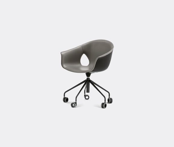 Poltrona Frau 'Ginger Ale' chair, five-spokes base with castors undefined ${masterID}