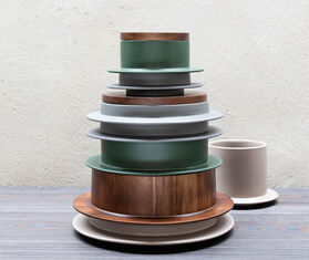 Valerie_objects 'Dishes to Dishes' plate, moss garden GREEN VAOB20DIS175GRN