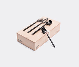 Valerie_objects Nendo 'Giftbox' set, black, 16 pieces BLACK VAOB19GIF928BLK