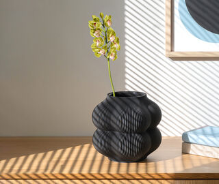 Sheyn 'Big Peach' vase, charcoal BLACK SHEY26BIG694BLK