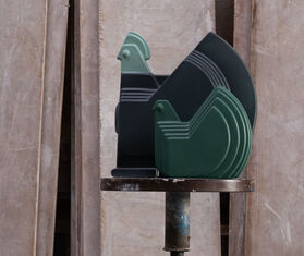 Nuove Forme &#39;Hen Figure&#39;, green GREEN NUFO22FIG564GRN