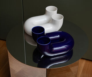 artetica 'U' vase, porcelain white WHITE ARTE26VAS331WHI