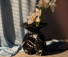 Bloc studios 'Iris' vase BLACK BLOC22IRI723BLK