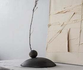 Origin Made 'Charred Vase' sphere BLACK ORMA22CHA037MUL