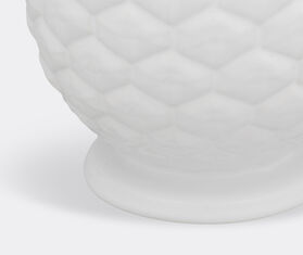 Bordallo Pinheiro 'Pinha' box, white WHITE BOPI22PIN975WHI