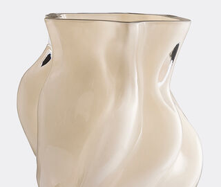 AYTM 'Vena' vase, medium, dark cream IVORY AYTM26VEN518WHI