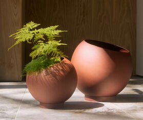 AYTM 'Globe' flowerpot, large, gingerbread BROWN AYTM26GLO417BRW