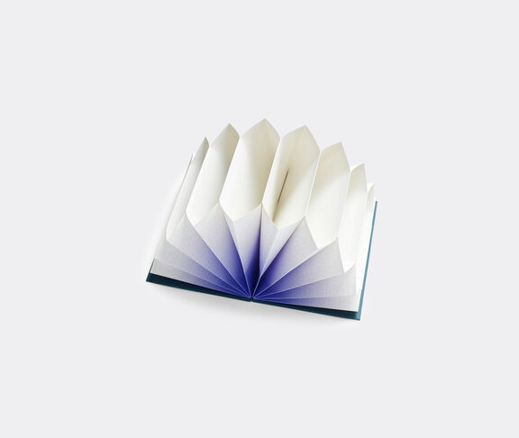 Hay 'Pliss&eacute;' archive folder, blue fade undefined ${masterID}