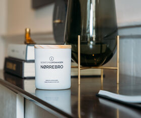 Scent of Copenhagen 'N&oslash;rrebro' candle WHITE SCCO20NOR884WHI