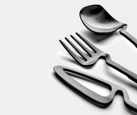 Valerie_objects Nendo 'Giftbox' set, black, 16 pieces BLACK VAOB19GIF928BLK