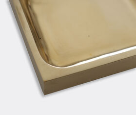Michael Verheyden Small square tray, brass BRASS MIVE22SQU038BRA