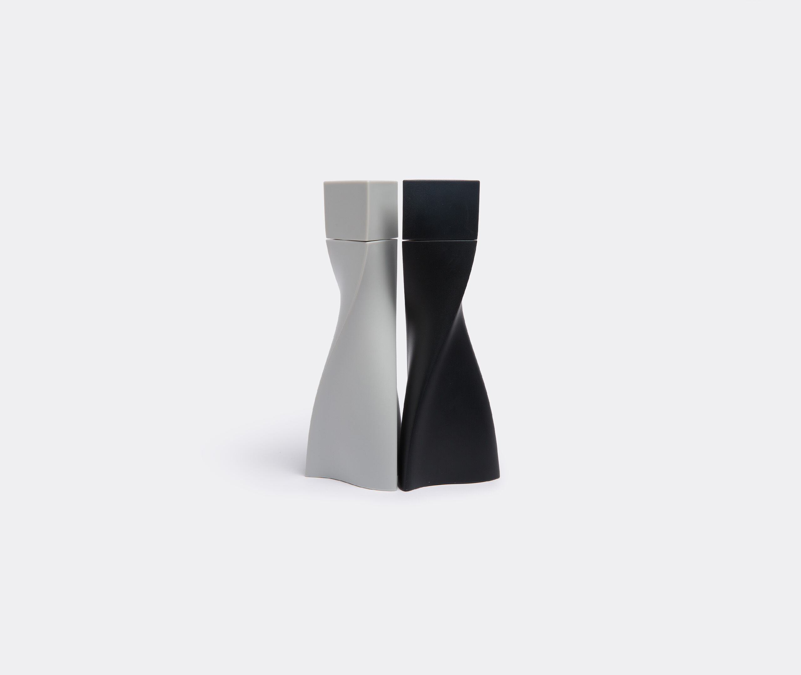 Duo' salt and pepper set, black and grey by Zaha Hadid Design