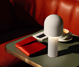 artetica 'Coup' portable lamp, oat milk BEIGE ARTE26LAM171BEI