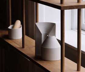 Origin Made &#39;Ark Vase&#39;, half large WHITE ORMA22ARK105WHI