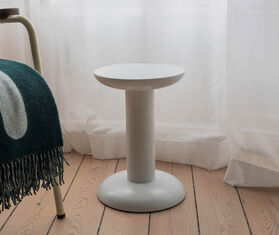 Raawii 'Thing' side table, white WHITE RAAW22SID028WHI