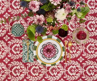 La DoubleJ 'Garland Bordeaux' tablecloth, large BURGUNDY LADJ23LAR772RED