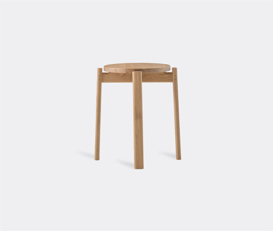 Menu 'Passage' stool Natural Oak MENU21PAS608BRW