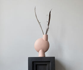 101 Copenhagen 'Sphere' bubl vase, medium, apricot CORAL COPH22SPH188ORA