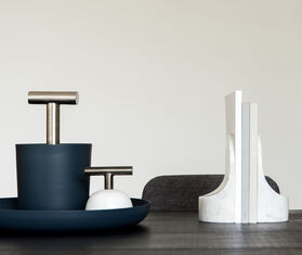 XLBoom 'Emoji' bookends, white marble WHITE XLBO19EMO315WHI