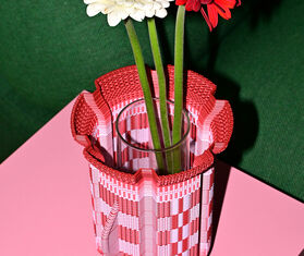 Wontek 'Ancient Aliens' vase no. 1, cherry, red and lilac RED WONT26VAS014RED