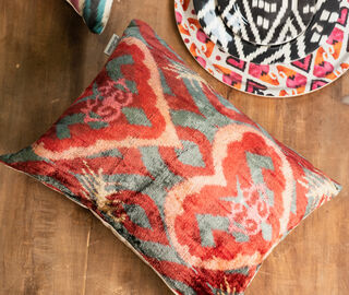 Les-Ottomans Silk velvet cushion, red, blue and pink MULTICOLOUR OTTO25SIL190MUL