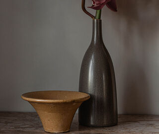 Audo Copenhagen 'Strandgade' stem vase OLIVE MENU22STR799OLI