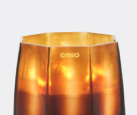 ONNO Collection 'Embrace' candle, Sage scent, large AMBER ONNO23CAN531AMB