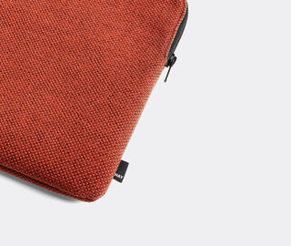 Hay 'Hue' laptop cover, large, rust TERRACOTTA HAY120HUE507ORA