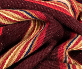 The House of Lyria 'Inquieto' throw BURGUNDY HOLY23INQ692BUR