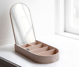 Audo Copenhagen Jewellery box, white LIGHT BROWN MENU19JEW445WHI