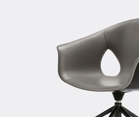 Poltrona Frau &#39;Ginger Ale&#39; chair, five-spokes base with castors GREY POFR20GIN116GRY