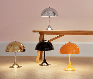 Louis Poulsen 'Panthella 250' LED table lamp, black BLACK LOPO23PAN759BLK
