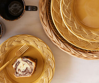 House of Capricorn 'Vit&oacute;ria' charger plate, natural BEIGE HOCA26VIT717BEI